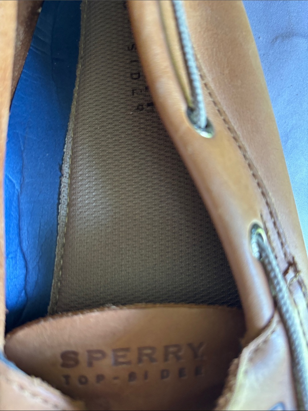 Sperry Men’s Cognac Leather Boat Shoes - Picture 2 of 13